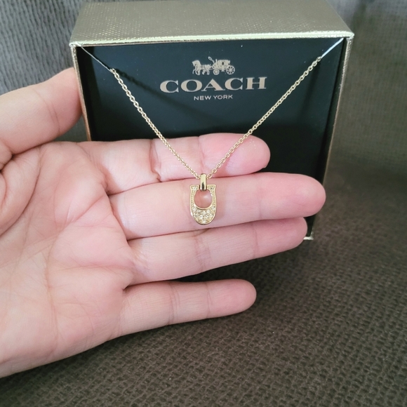 Coach Gold💛 Signature🖋 C Pendant Necklace - NIB - Picture 5 of 15